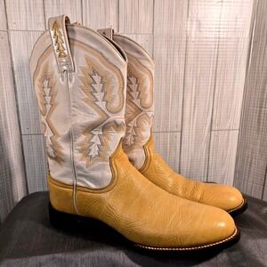 Women Ariat Pro Western Tan White Leather Rodeo Cowboy Barncore Boots Size 8.5B